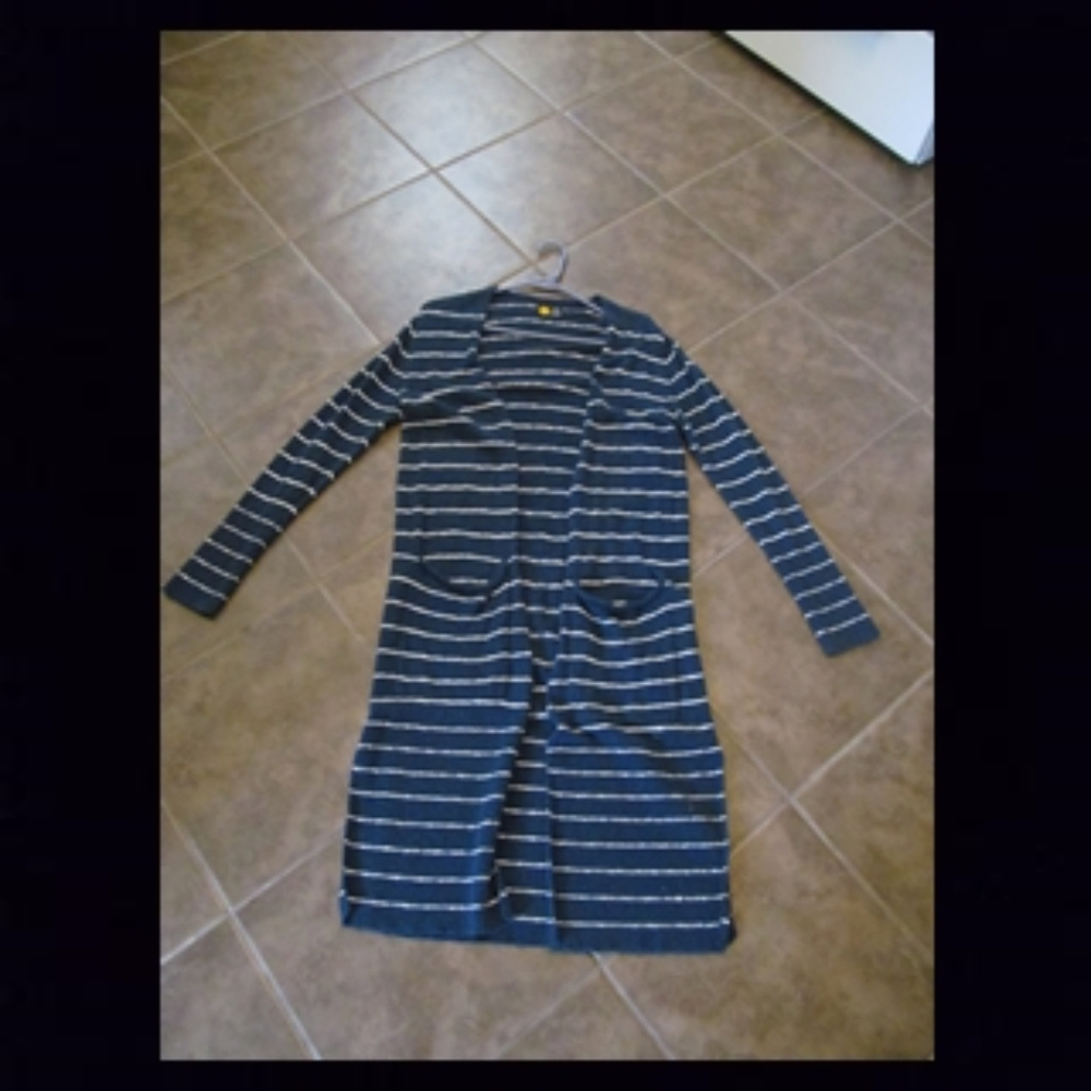 Life is Good sweater cardigan, size Small